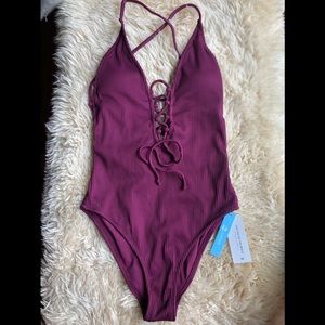 Cupshe ribbed plunge strappy NWT purple suit